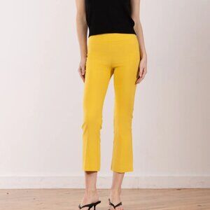 Avenue Montaigne Leo style crop flare pants, size 6, color canary